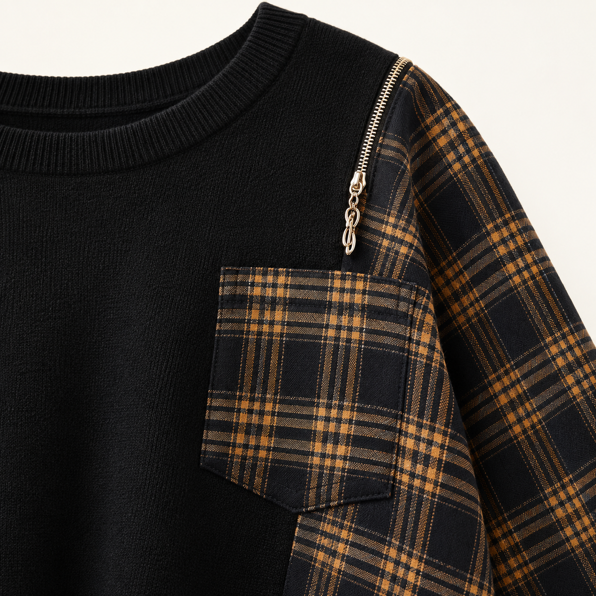 Eilís Check-Detail Knit Jumper – Black – studio detail