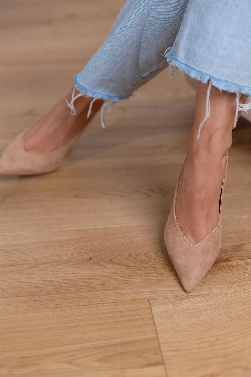 June Low-Heel Court Shoes