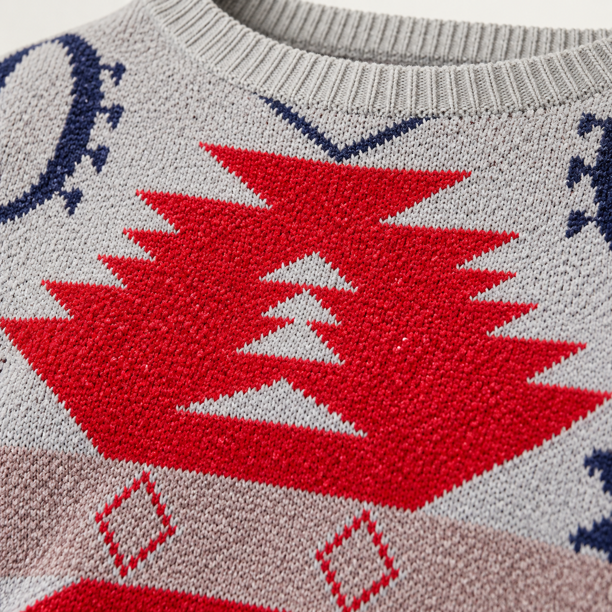 Sheila Contrast Chenille Jumper – Gray – studio close-up