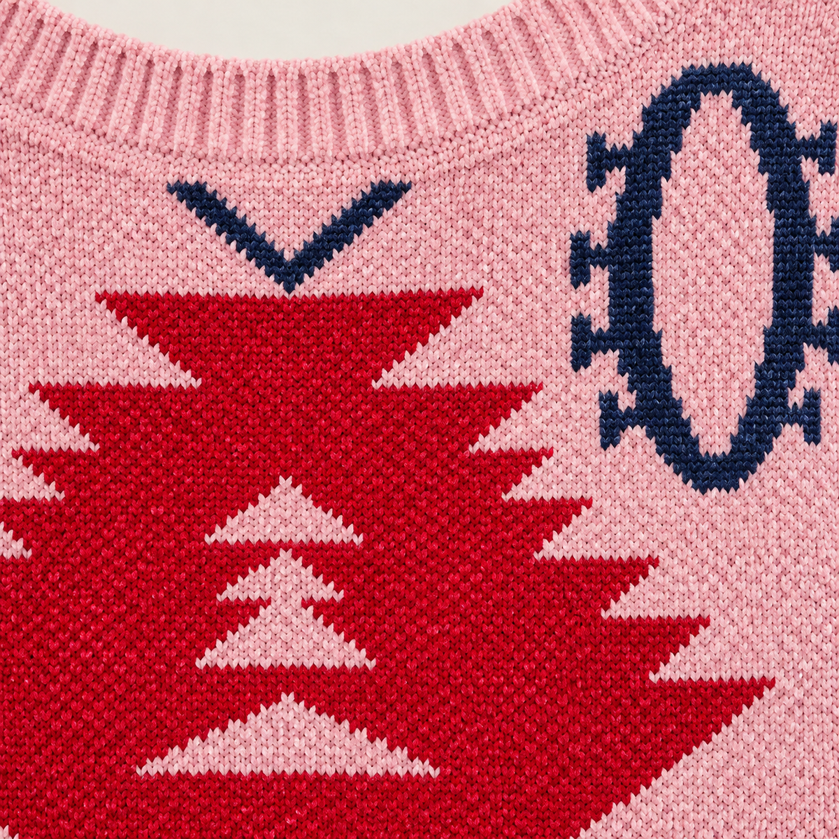 Sheila Contrast Chenille Jumper – Pink – studio close-up
